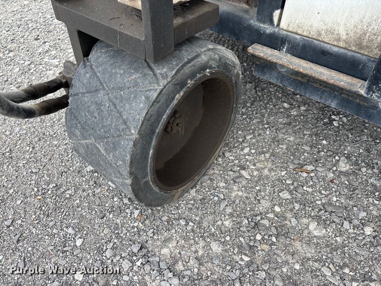 image for item EM0069 Diamond Products concrete saw