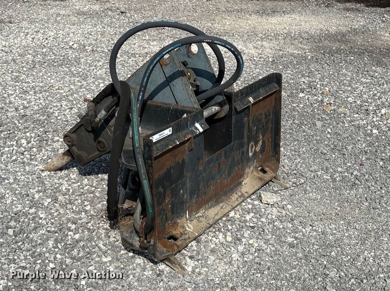 image for item EM0070 Bobcat 2570 skid steer breaker