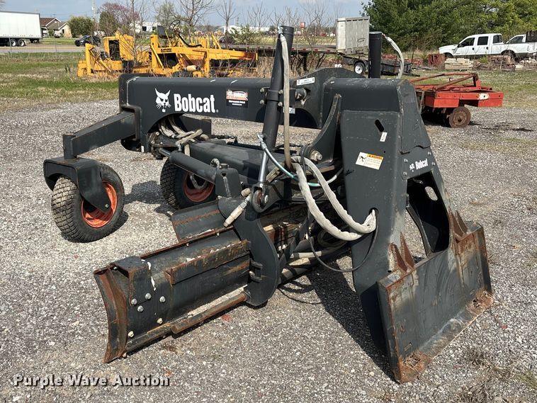 image for item EM0072 2011 Bobcat Grader 108 skid steer grader