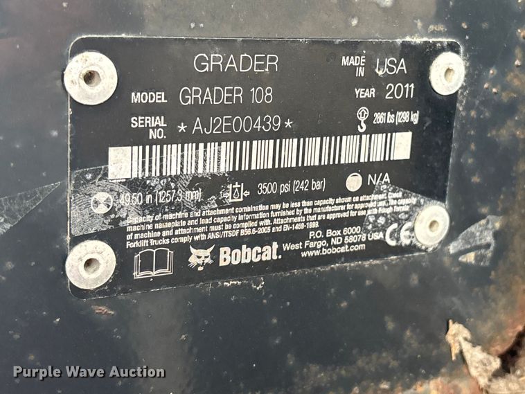 image for item EM0072 2011 Bobcat Grader 108 skid steer grader