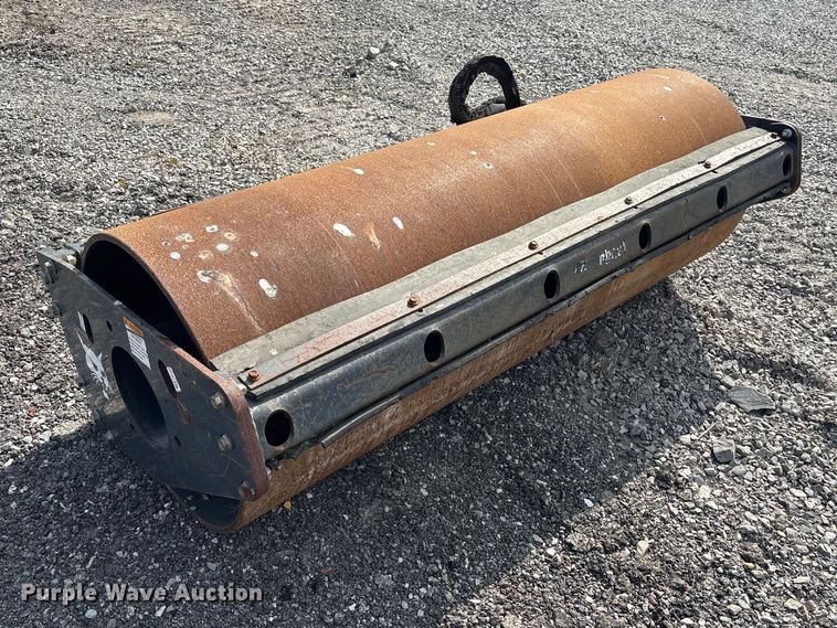 image for item EM0073 2014 Bobcat Roller 73 skid steer vibratory roller