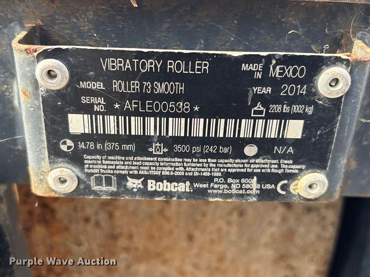 image for item EM0073 2014 Bobcat Roller 73 skid steer vibratory roller