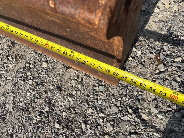 image for item EM0077 2011 Bobcat E80 mini excavator