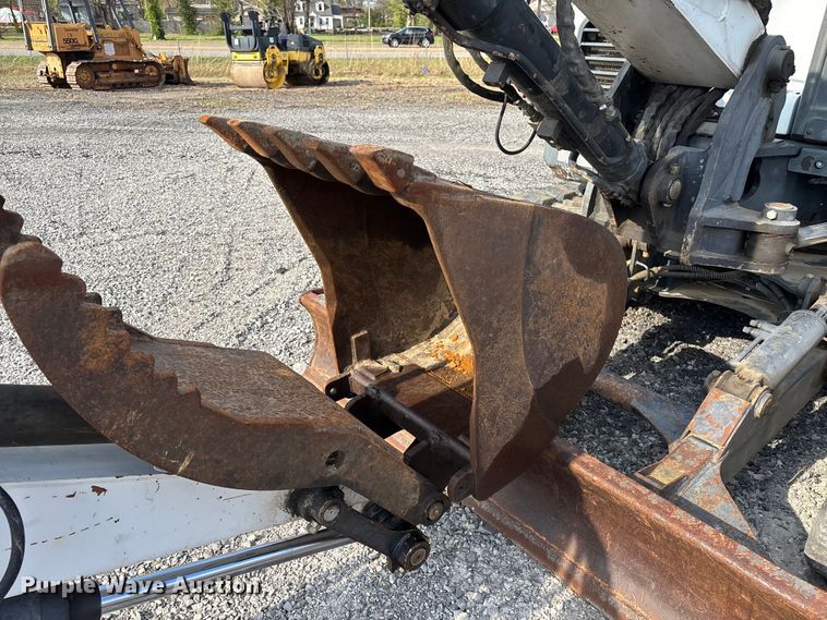 image for item EM0077 2011 Bobcat E80 mini excavator