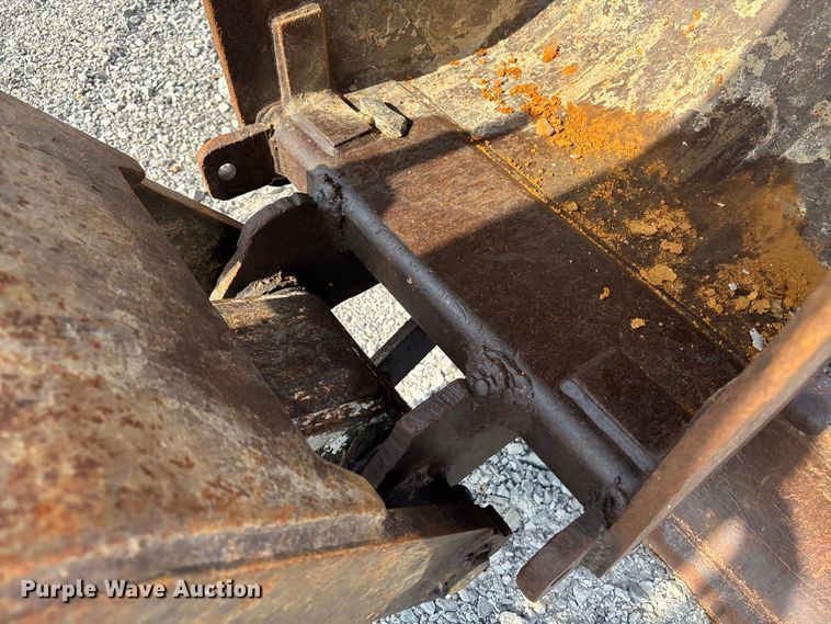 image for item EM0077 2011 Bobcat E80 mini excavator