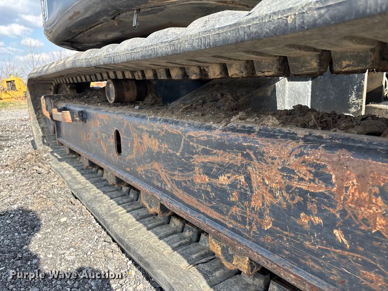 image for item EM0077 2011 Bobcat E80 mini excavator