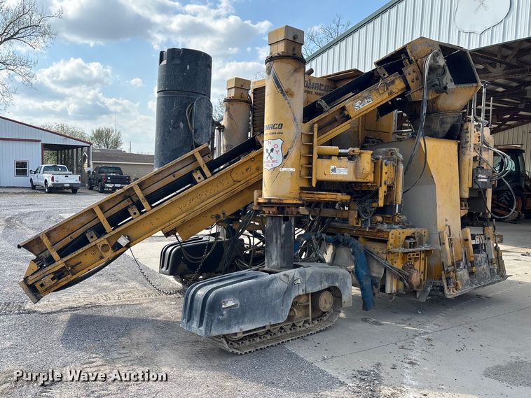 image for item EM0078 Gomaco GT-3600 slipform paver