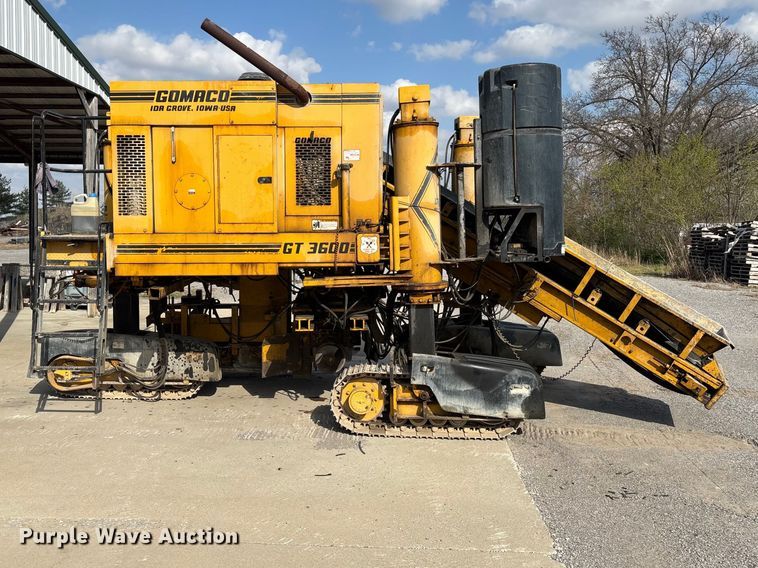 image for item EM0078 Gomaco GT-3600 slipform paver