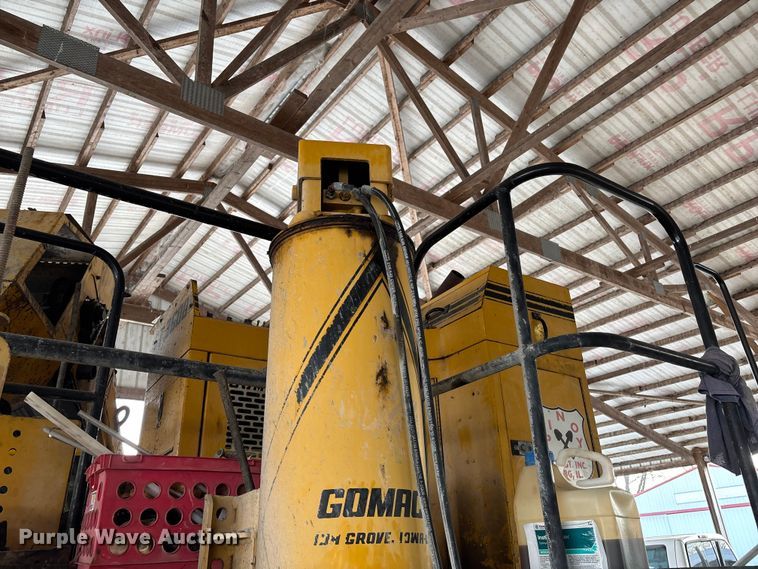 image for item EM0078 Gomaco GT-3600 slipform paver