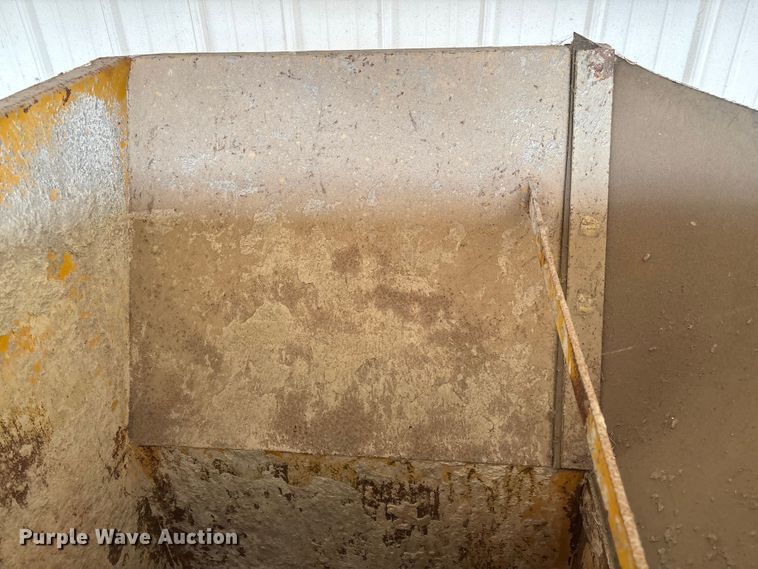 image for item EM0078 Gomaco GT-3600 slipform paver