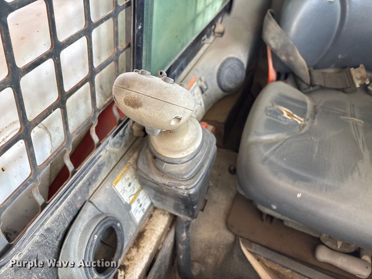 image for item EM0079 2008 Bobcat T250 skid steer loader