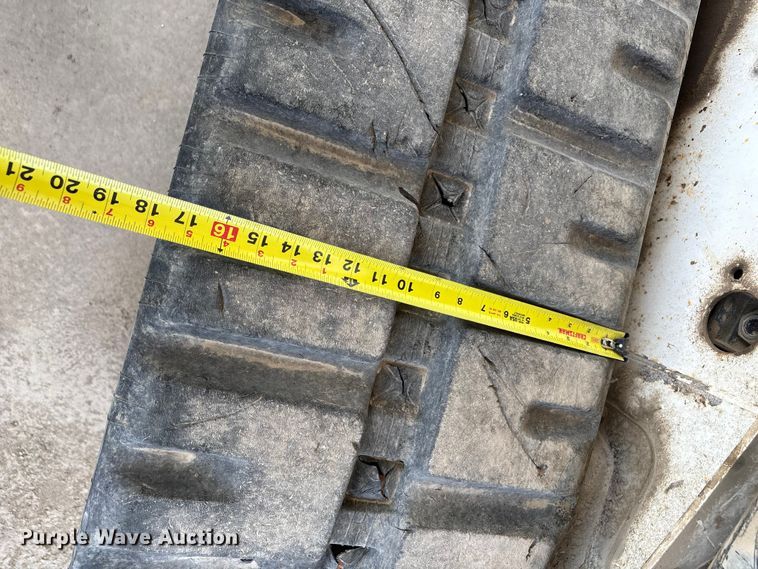 image for item EM0079 2008 Bobcat T250 skid steer loader