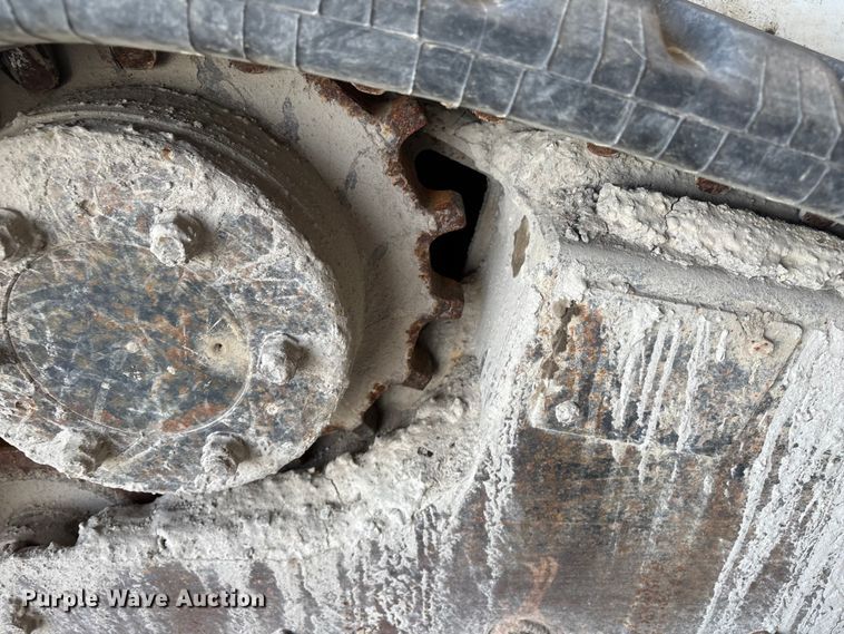 image for item EM0079 2008 Bobcat T250 skid steer loader