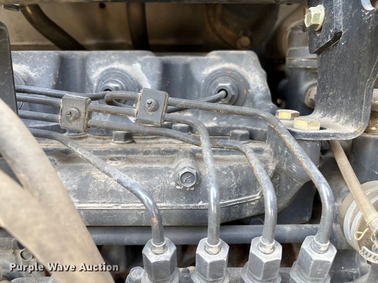 image for item EM0080 2006 Bobcat S220 skid steer loader