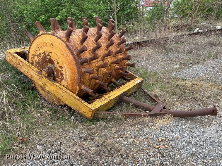 image for item EM0087 Sheepsfoot roller