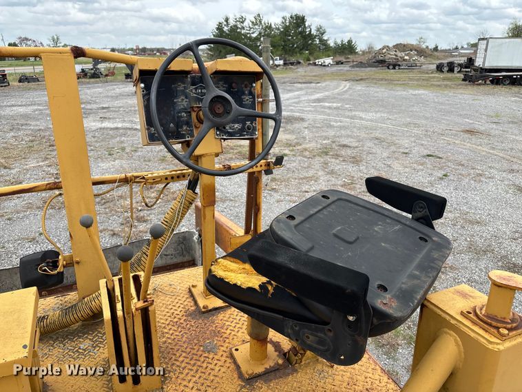 image for item EM0089 Blaw Knox RW 195C road widener