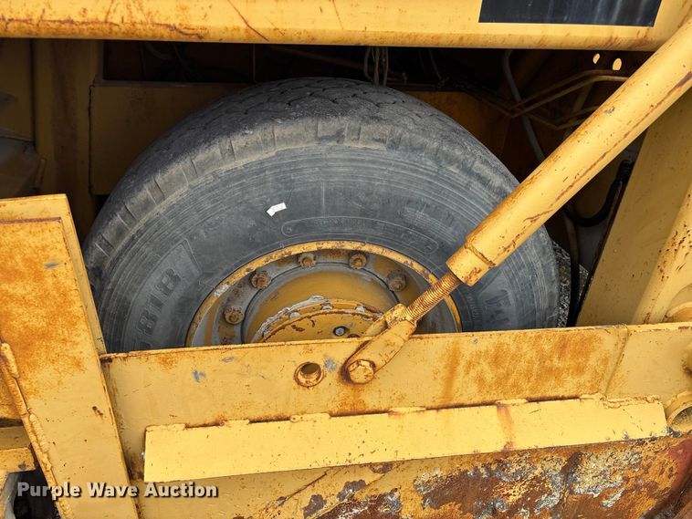 image for item EM0089 Blaw Knox RW 195C road widener