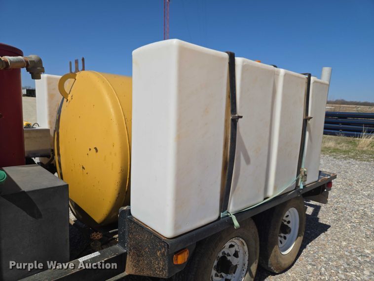 image for item EM2602 2012 Vermeer LP855DT vacuum excavator