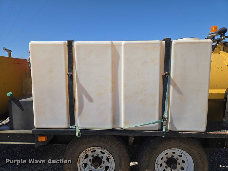 image for item EM2602 2012 Vermeer LP855DT vacuum excavator