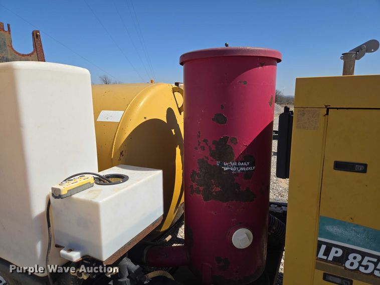 image for item EM2602 2012 Vermeer LP855DT vacuum excavator