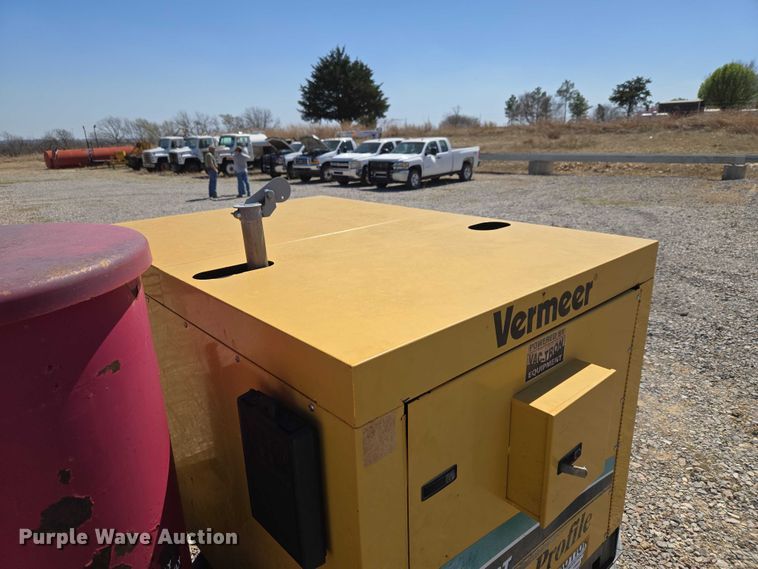 image for item EM2602 2012 Vermeer LP855DT vacuum excavator