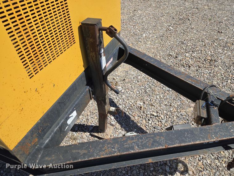 image for item EM2602 2012 Vermeer LP855DT vacuum excavator