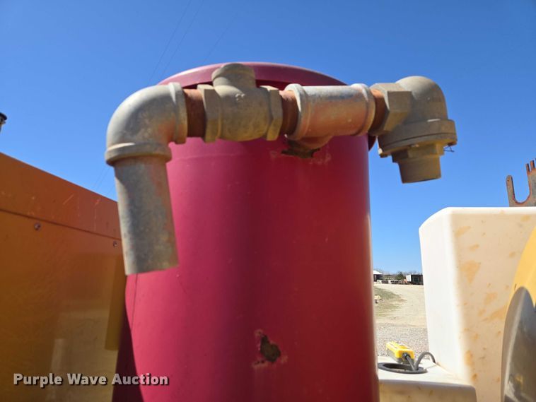 image for item EM2602 2012 Vermeer LP855DT vacuum excavator