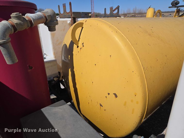 image for item EM2602 2012 Vermeer LP855DT vacuum excavator