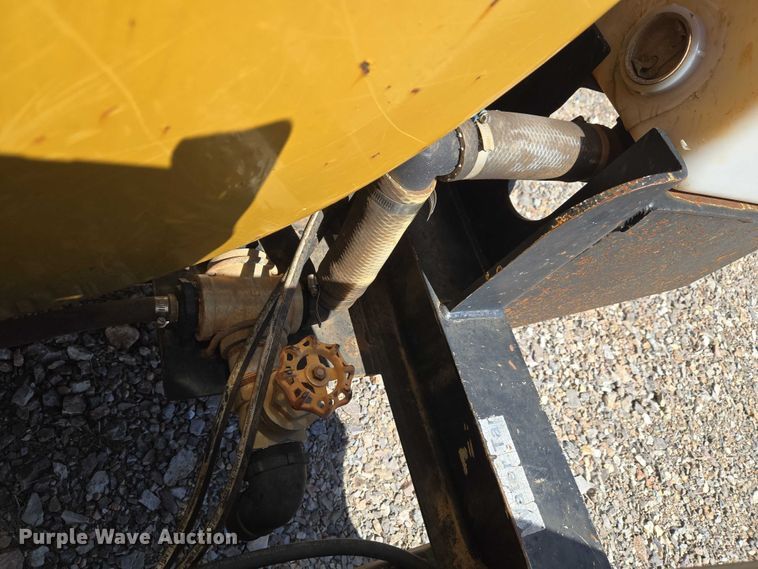 image for item EM2602 2012 Vermeer LP855DT vacuum excavator