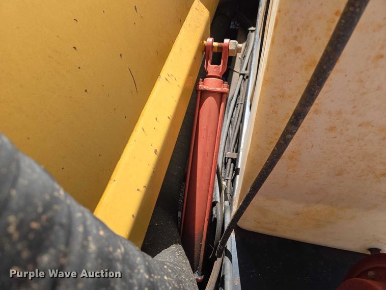 image for item EM2602 2012 Vermeer LP855DT vacuum excavator