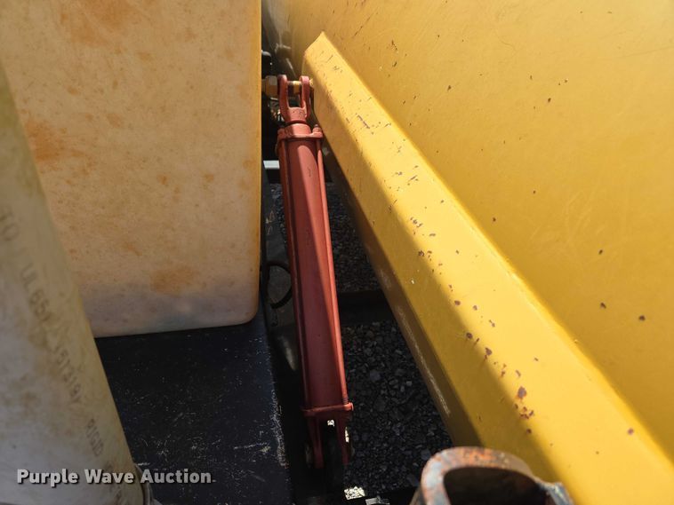 image for item EM2602 2012 Vermeer LP855DT vacuum excavator