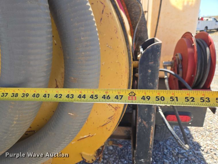 image for item EM2602 2012 Vermeer LP855DT vacuum excavator