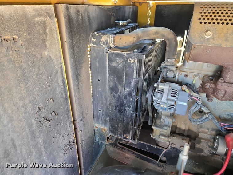 image for item EM2602 2012 Vermeer LP855DT vacuum excavator