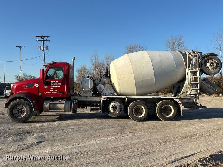 image for item EO4088 2018 Peterbilt 567 ready mix truck