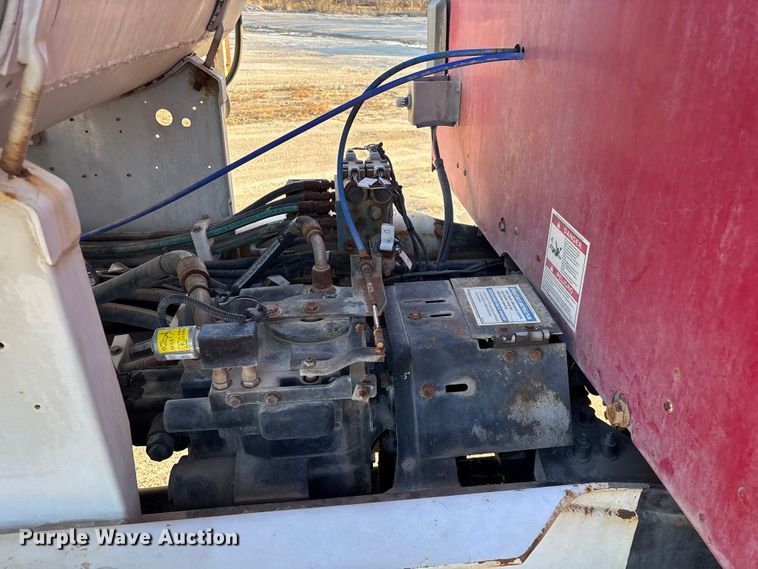 image for item EO4088 2018 Peterbilt 567 ready mix truck