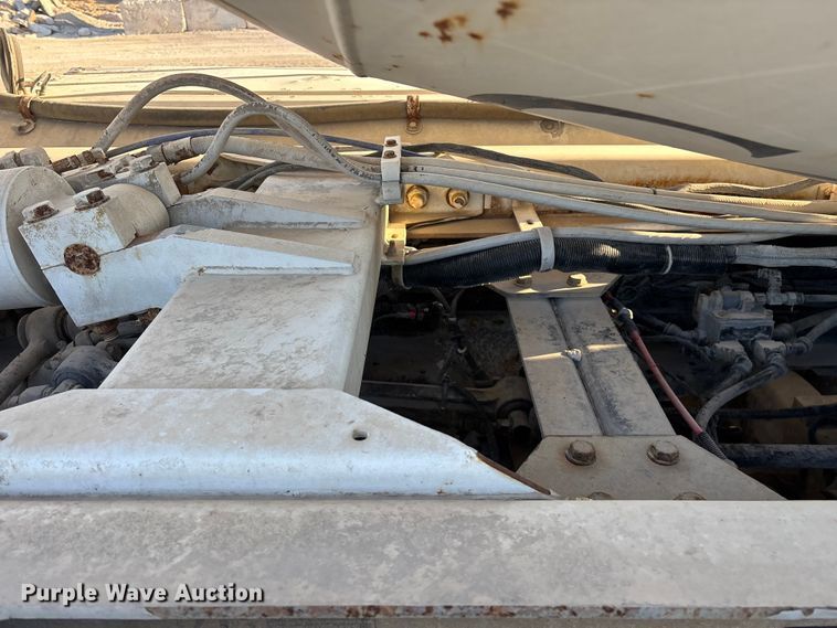 image for item EO4088 2018 Peterbilt 567 ready mix truck