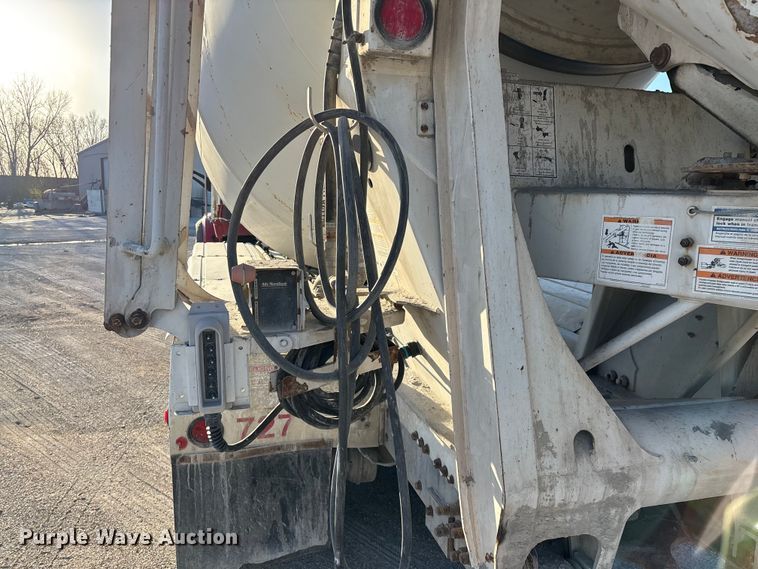 image for item EO4088 2018 Peterbilt 567 ready mix truck