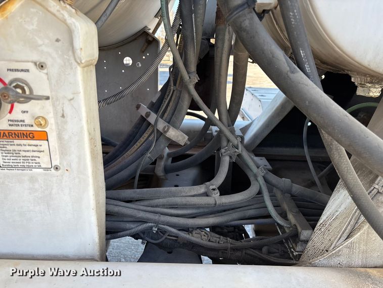 image for item EO4088 2018 Peterbilt 567 ready mix truck