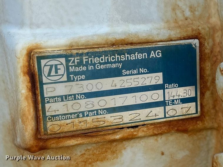 image for item EO4088 2018 Peterbilt 567 ready mix truck