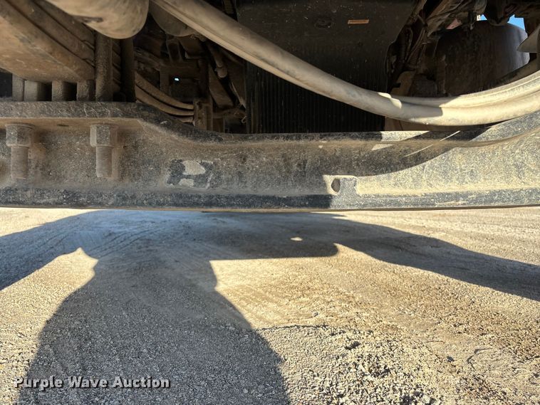 image for item EO4088 2018 Peterbilt 567 ready mix truck