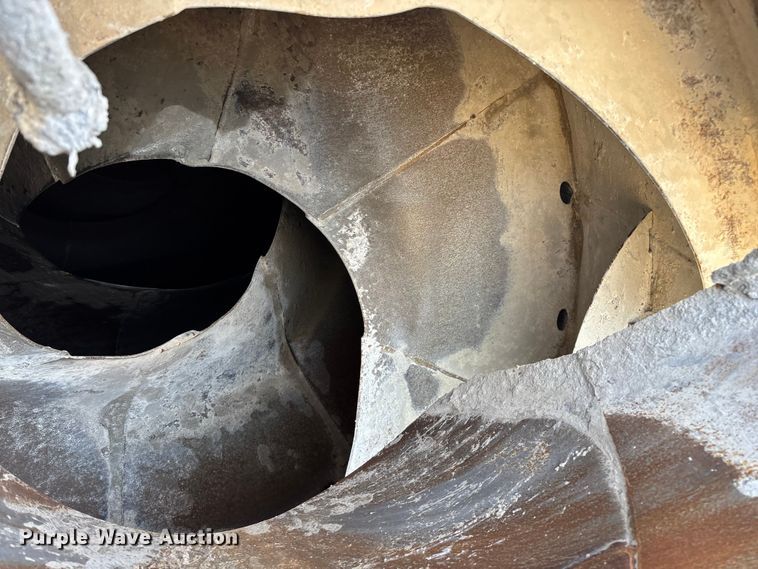 image for item EO4088 2018 Peterbilt 567 ready mix truck