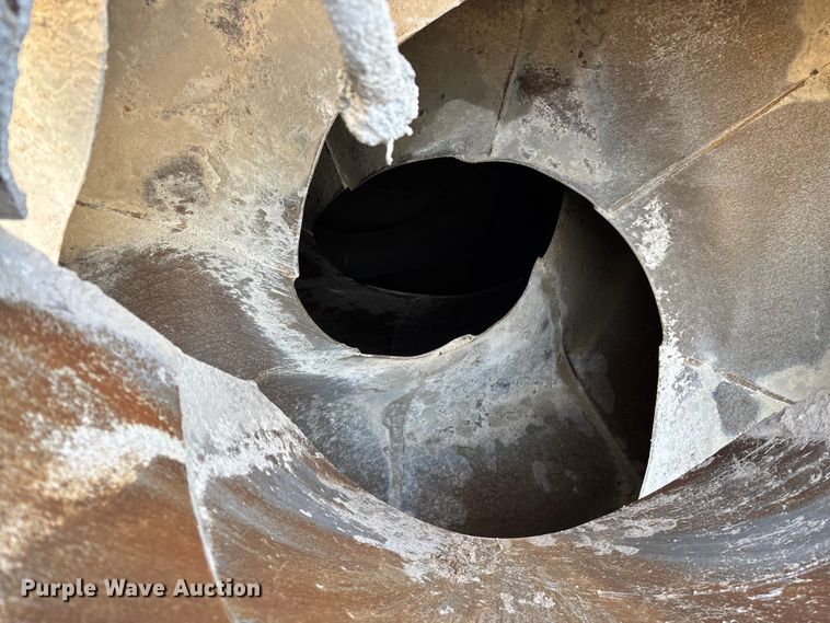 image for item EO4088 2018 Peterbilt 567 ready mix truck