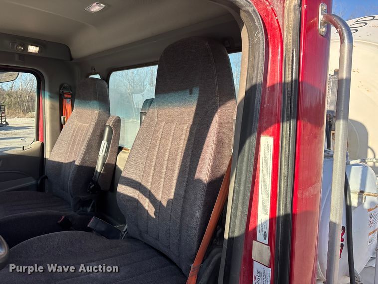 image for item EO4088 2018 Peterbilt 567 ready mix truck