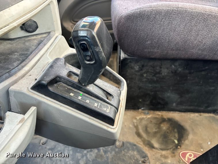 image for item EO4088 2018 Peterbilt 567 ready mix truck