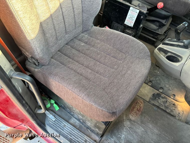 image for item EO4088 2018 Peterbilt 567 ready mix truck