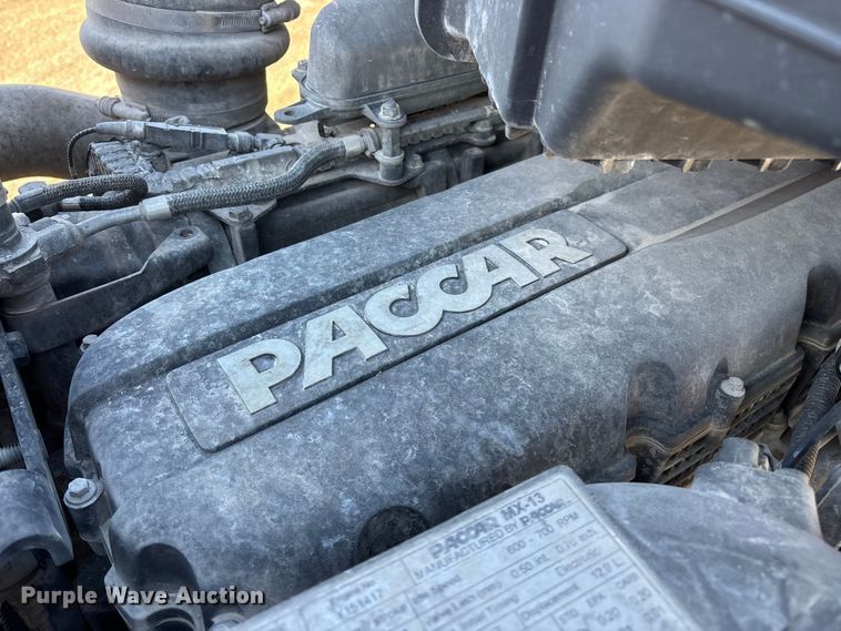 image for item EO4088 2018 Peterbilt 567 ready mix truck