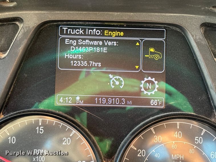 image for item EO4088 2018 Peterbilt 567 ready mix truck