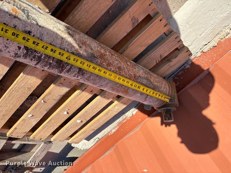 image for item EO4089 (6) ready mix truck hydraulic cylinders