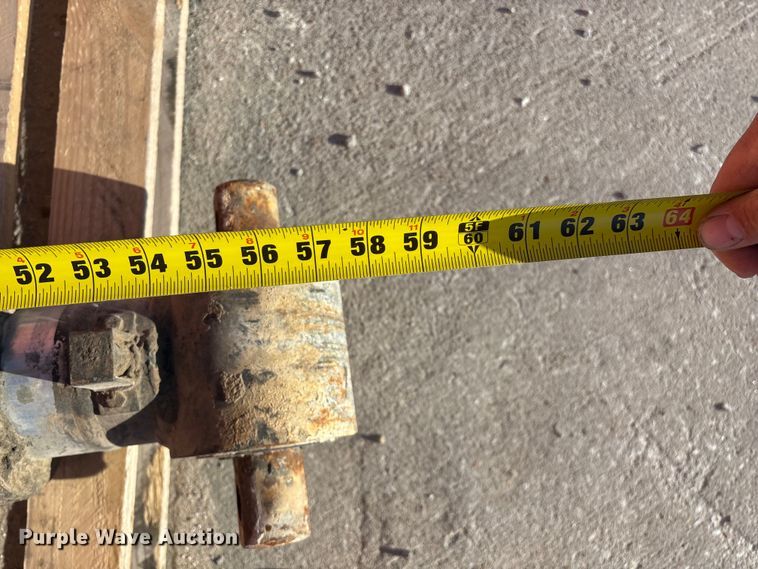 image for item EO4089 (6) ready mix truck hydraulic cylinders