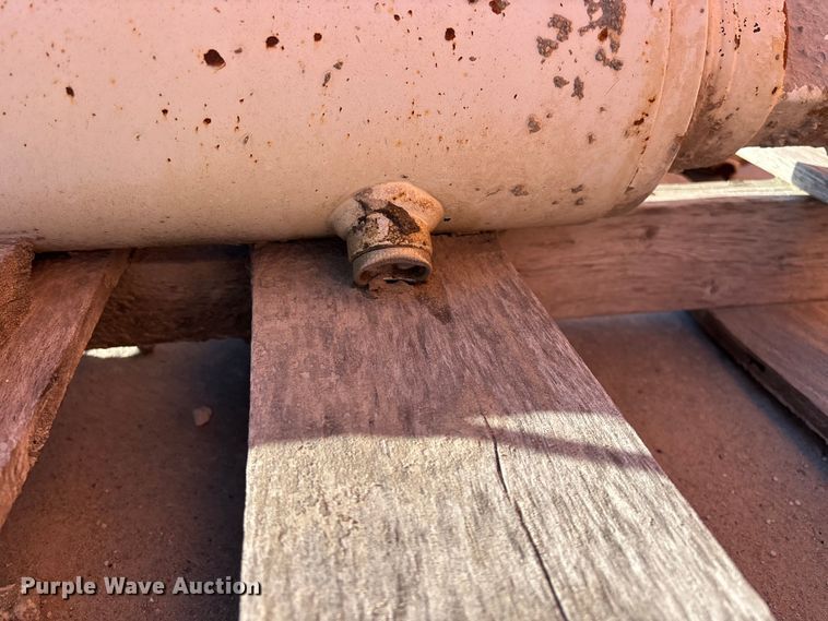 image for item EO4089 (6) ready mix truck hydraulic cylinders